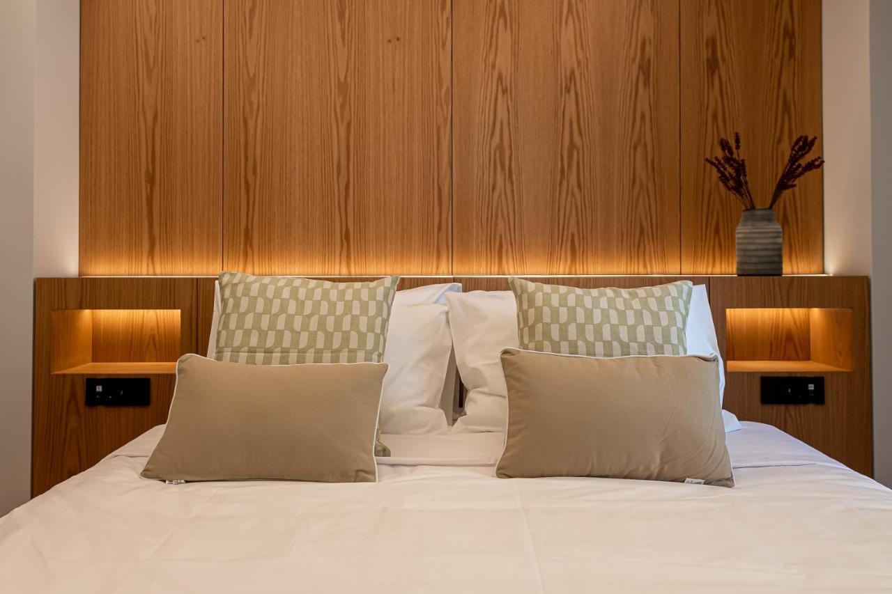 Phaedrus Living Luxury Penthouse Ploutarchou Apartment เอเธนส์ ภายนอก รูปภาพ