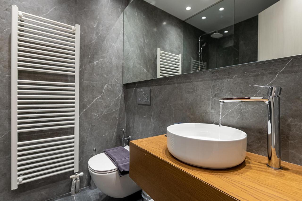 Phaedrus Living Luxury Penthouse Ploutarchou Apartment เอเธนส์ ภายนอก รูปภาพ
